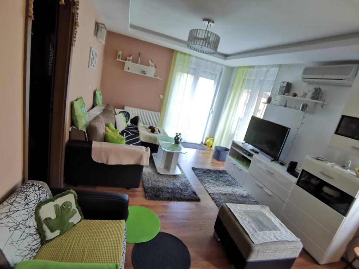 Zoeldlomb Apartman 希欧福克 外观 照片